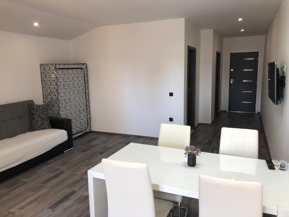 Apartmani Bm Биоград-на-Мору Экстерьер фото
